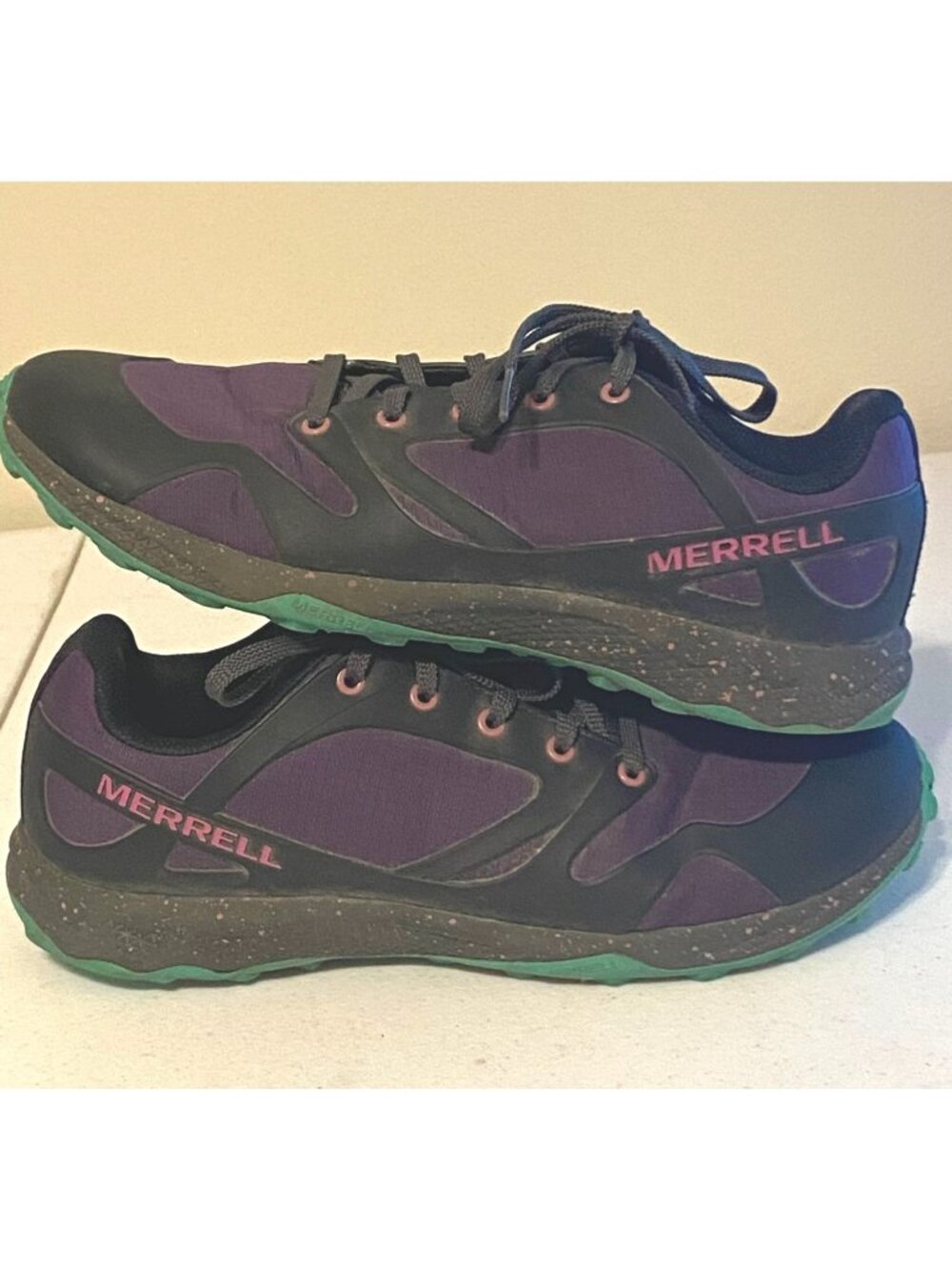 Merrell Altalight Low Outdoor Sneaker Hiking Shoes Purple Black Men's 6 Womens 8
